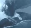 Prizori u trenutku erupcije vulkana u Japanu, izbacio pepeo i stijene na visinu od 200 metara
