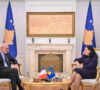 Osmani se sastala sa francuskim ambasadorom, razgovaraju o uzimanju talaca Kosovara i hapšenju policajaca u od strane Srbije
