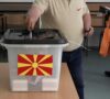 Davkova vodi ispred Pendarovskog na izborima u S. Makedoniji