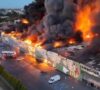 VIDEO / Požar uništio tržni centar u Varšavi